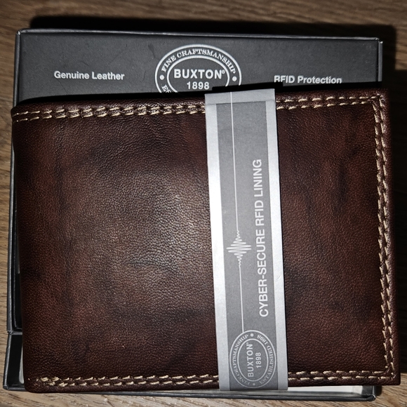 Men Buxton RFID wallet - Picture 2 of 2